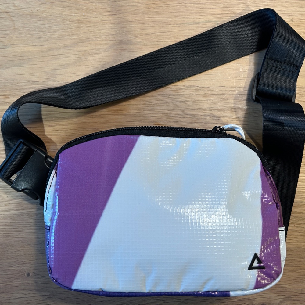 Rareform Zion Sling Bag - NEVER USED | FREE SHIPPING!
